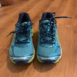 Asics Gel Cumulus running  shoes size 9 turquoise/navy